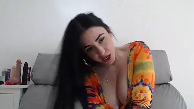 leilacam25 online show from 11.06.25