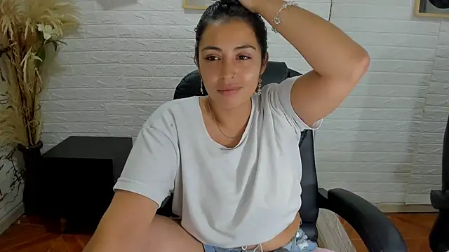 Aisha 09 online show from 03.07.25