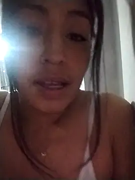 Snapshot of Aisha_09 chatting on 04.28.26 Aisha 09 online show from 04.28.26