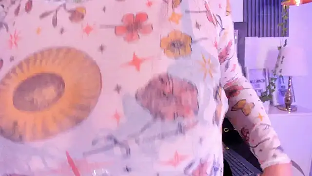 isabela fox online show from 10.19.25