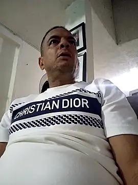 latinmartin73 online show from 01.01.25