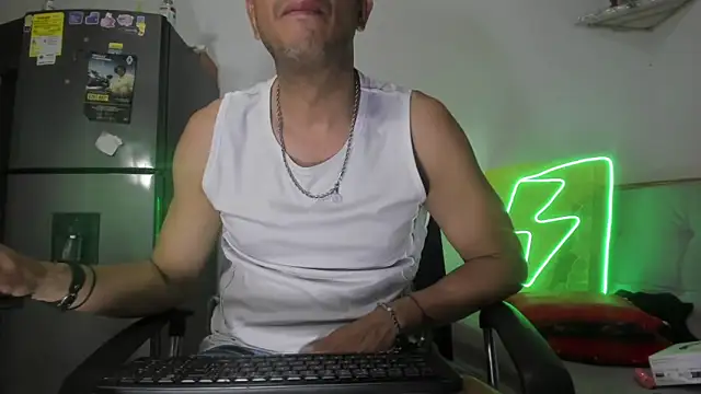 latinmartin73 online show from 01.16.25