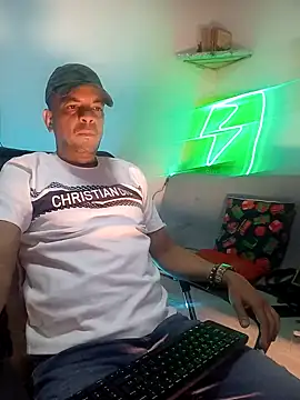 latinmartin73 online show from 01.20.25