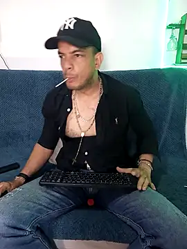 latinmartin73 online show from 01.26.25