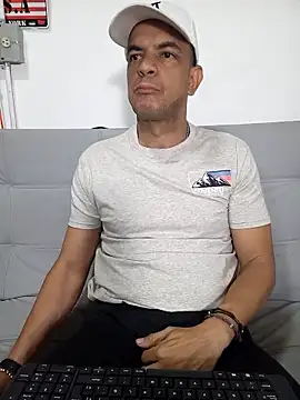 latinmartin73 online show from 02.22.25