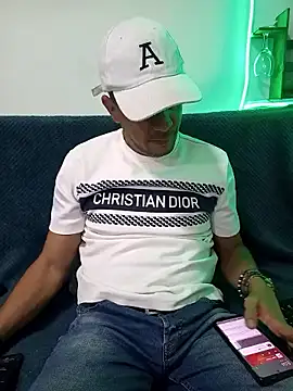 latinmartin73 online show from 03.14.25