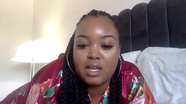 itsprettyfee online show from 01.05.25