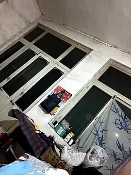 Snapshot of huzi518 chatting on 02.19.25 huzi518 online show from 02.19.25