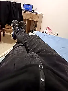 huzi518 online show from 12.02.25