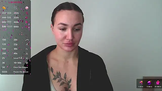 Stasia Queen online show from 12.10.24