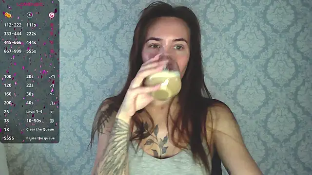 Stasia Queen online show from 01.16.25