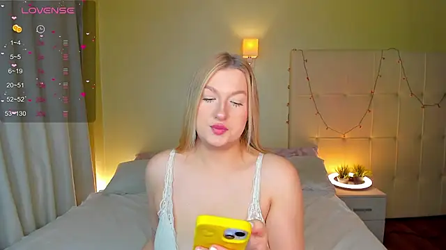 Emma  Leee online show from 12.07.24