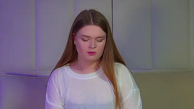 CrystalLyons online show from 09.15.25