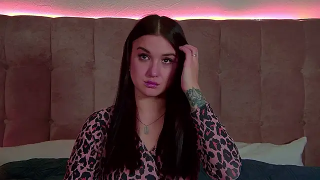 ChristinaMilton online show from 11.27.25