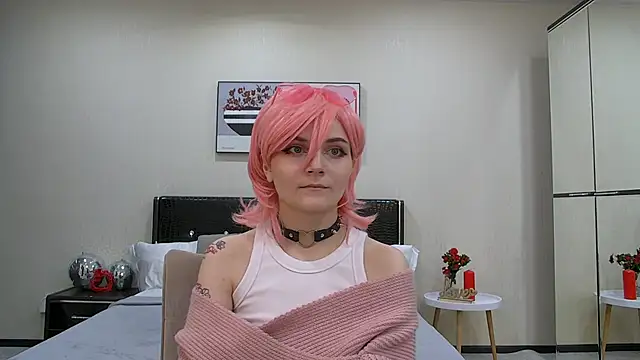 Snapshot of KellyStone chatting on 01.14.25 KellyStone online show from 01.14.25