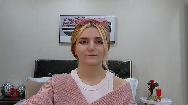 Snapshot of KellyStone chatting on 01.15.25 KellyStone online show from 01.15.25