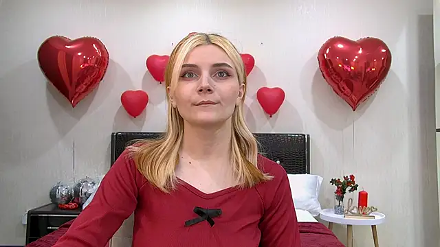Snapshot of KellyStone chatting on 02.16.25 KellyStone online show from 02.16.25
