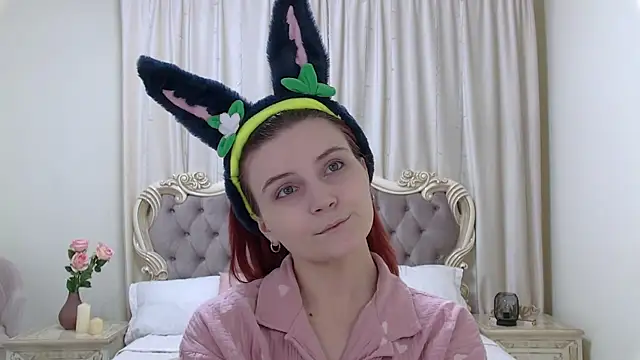 KellyStone online show from 11.04.25