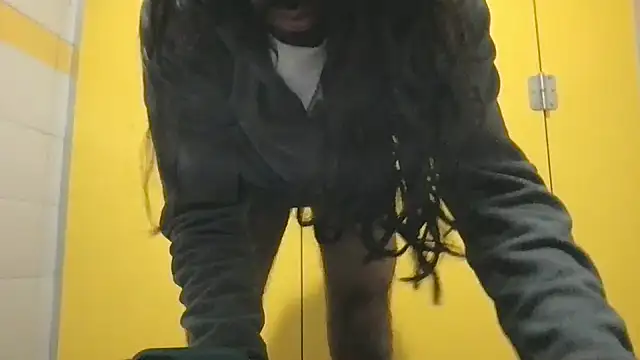 Lucascacaca online show from 12.15.24