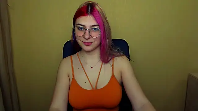 Luna Lush  online show from 03.06.25