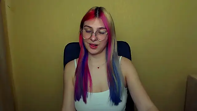 Luna Lush  online show from 03.17.25