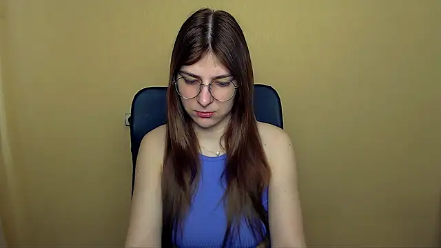 Luna Lush  online show from 03.11.26