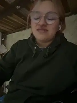 SophiaWeestt99 online show from 11.22.25