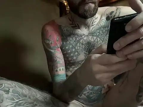Tuhands online show from 03.11.25