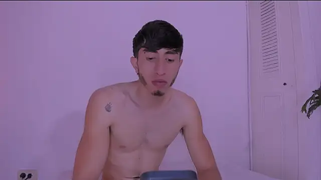 Miiafoxxx online show from 09.30.25