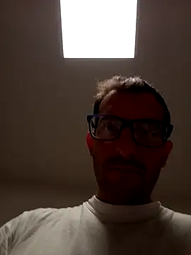 Snapshot of Porzz-6 chatting on 11.23.25 Porzz-6 online show from 11.23.25