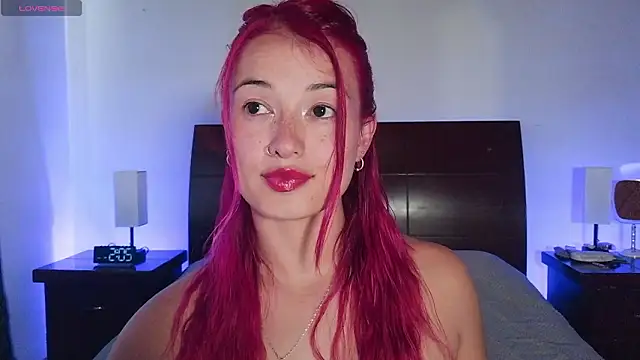 luccycollins  online show from 02.07.26