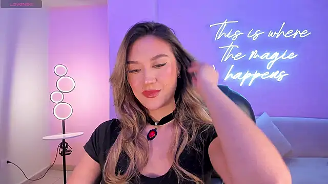 RebeccaHudson online show from 10.25.25