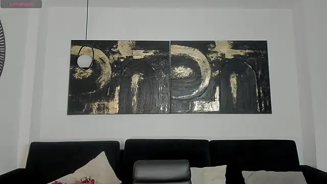 RebeccaHudson online show from 02.15.26