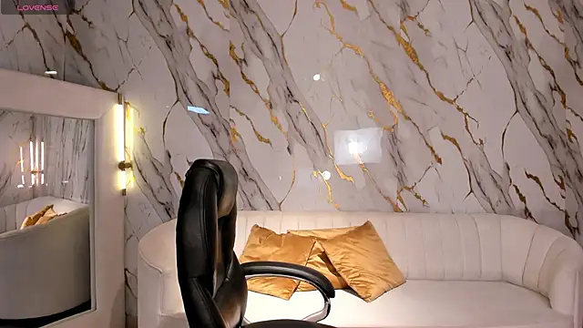 RebeccaHudson online show from 02.25.26