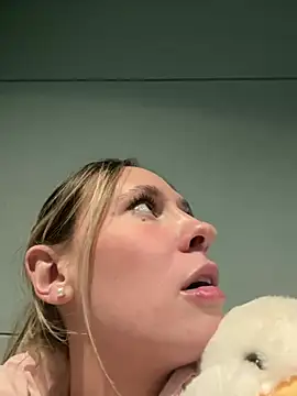 Snapshot of M1ssyk1ssy chatting on 01.08.25 M1ssyk1ssy online show from 01.08.25