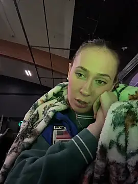 Snapshot of M1ssyk1ssy chatting on 02.13.25 M1ssyk1ssy online show from 02.13.25