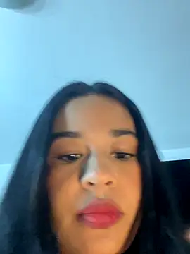 Snapshot of Aitana98_ chatting on 09.21.25 Aitana98  online show from 09.21.25