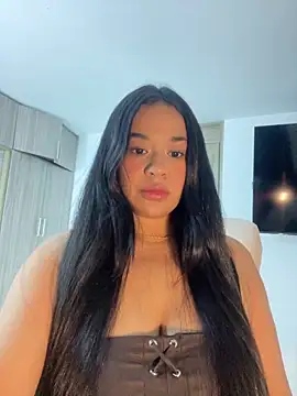 Snapshot of Aitana98_ chatting on 10.02.25 Aitana98  online show from 10.02.25