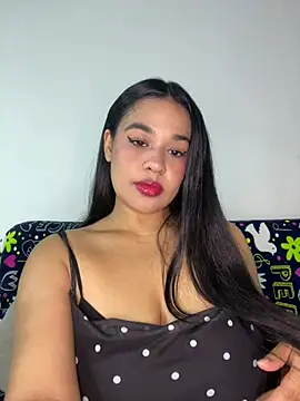 Snapshot of Aitana98_ chatting on 06.22.26 Aitana98 online show from 06.22.26