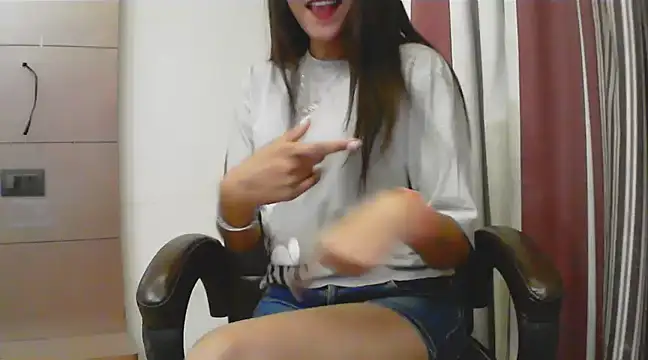 collage hoty online show from 03.17.25