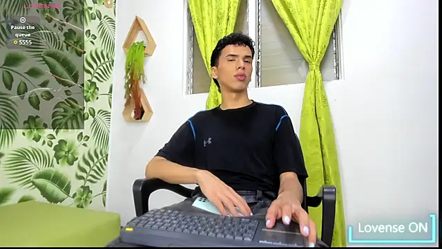 SEANTROYY online show from 02.12.25