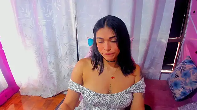 Snapshot of samantha_simur chatting on 03.10.25 samantha simur online show from 03.10.25