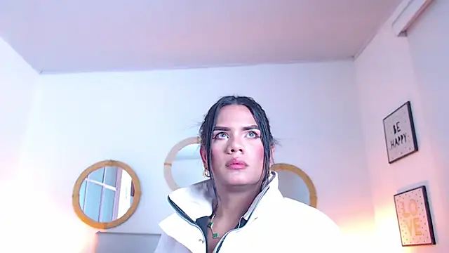 Snapshot of zoe_hecate_sexx chatting on 02.05.26 zoe hecate sexx online show from 02.05.26