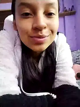 Snapshot of emma_ambar chatting on 01.04.25 emma ambar online show from 01.04.25