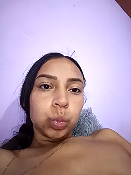 Snapshot of emma_ambar chatting on 03.20.25 emma ambar online show from 03.20.25