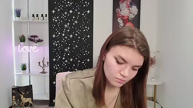 EmilyEight online show from 09.16.25
