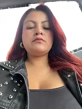 Snapshot of lia_moon77 chatting on 12.18.24 lia moon77 online show from 12.18.24