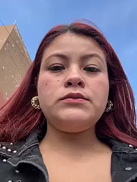 Snapshot of lia_moon77 chatting on 12.19.24 lia moon77 online show from 12.19.24