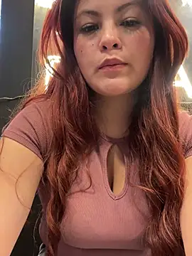 Snapshot of lia_moon77 chatting on 12.21.24 lia moon77 online show from 12.21.24