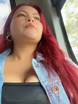 Snapshot of lia_moon77 chatting on 01.23.25 lia moon77 online show from 01.23.25